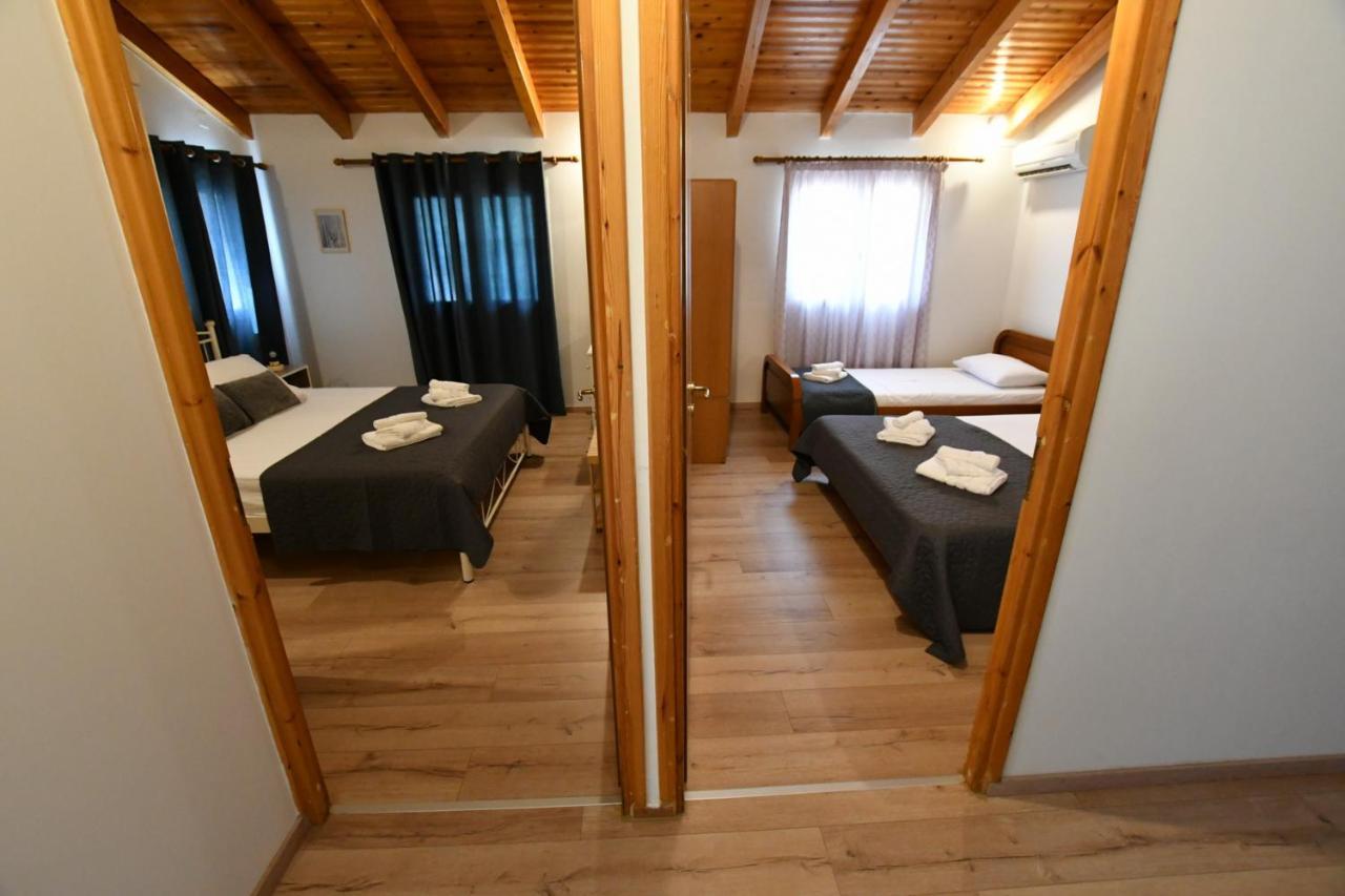 Downtown Loft Apartment เอยิโอ ภายนอก รูปภาพ