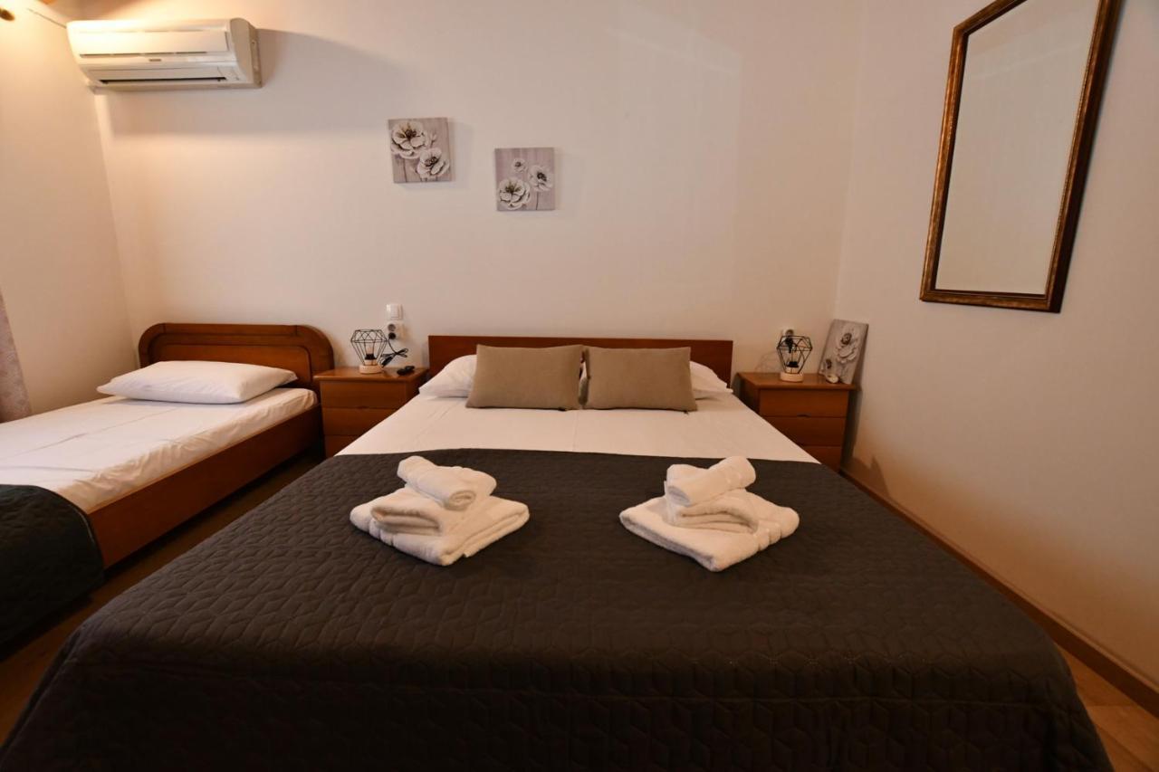 Downtown Loft Apartment เอยิโอ ภายนอก รูปภาพ